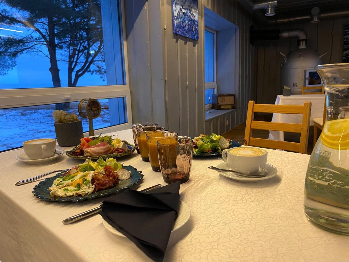 Vergi Sadam & Restoran Wirkes' Eksteriør billede