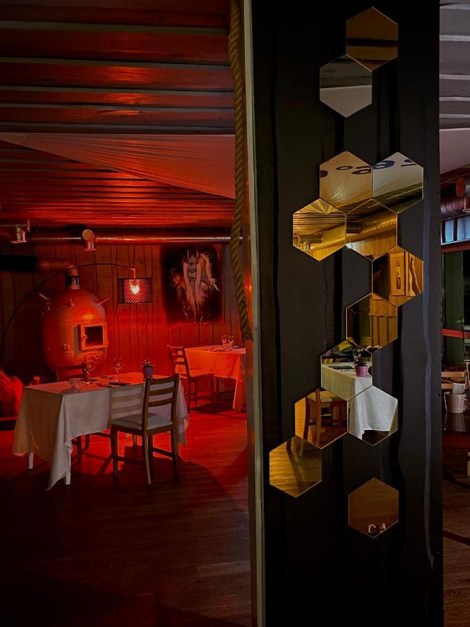 Vergi Sadam & Restoran Wirkes' Eksteriør billede